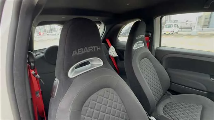 ABARTH ABARTH OTHERS F595 2022 — миниатюра 3