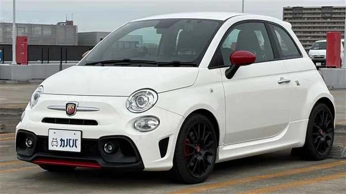 ABARTH ABARTH OTHERS F595 2022 — фото 1, купить с доставкой в Москву
