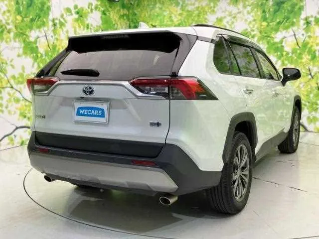Toyota RAV4 2023 — миниатюра 3
