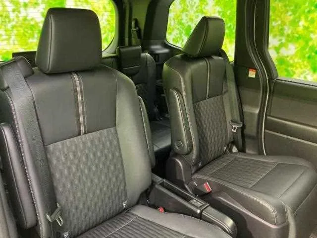 Toyota Noah 2023 — миниатюра 5