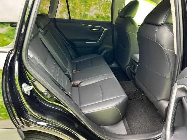Toyota RAV4 2022 — миниатюра 5