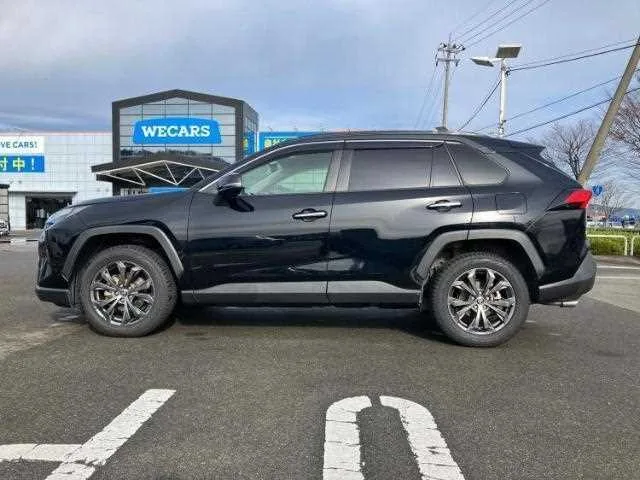 Toyota RAV4 2023 — миниатюра 2