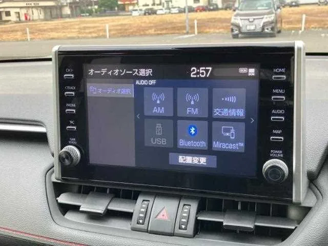 Toyota RAV4 2022 — миниатюра 4