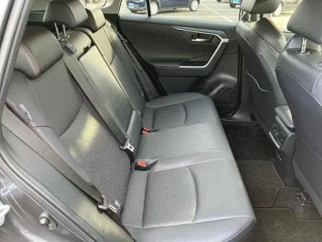 Toyota RAV4 2022 — миниатюра 5