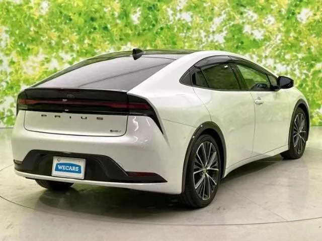 Toyota Prius Z 2023 — миниатюра 3