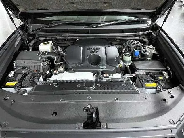 Toyota Land Cruiser Prado 2023 — миниатюра 5