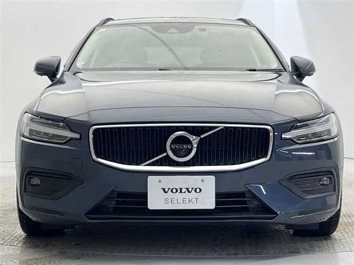 Volvo V60 2022 — миниатюра 3