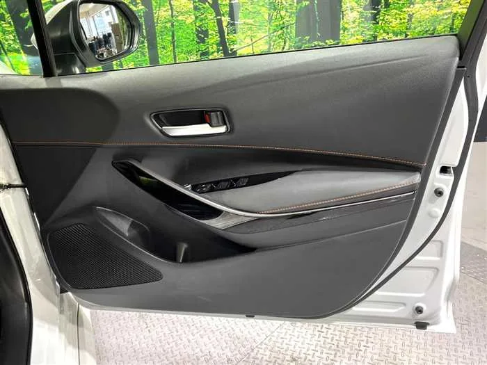 Toyota Corolla Sedan 2022 — миниатюра 5