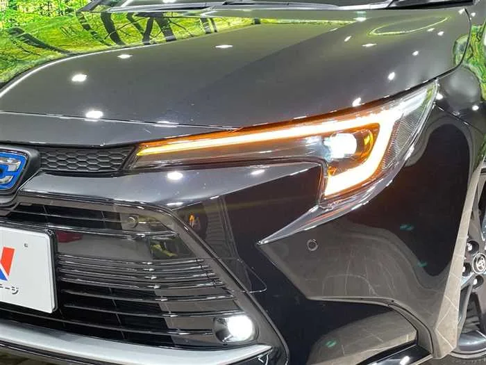 Toyota Corolla Sedan 2025 — миниатюра 4