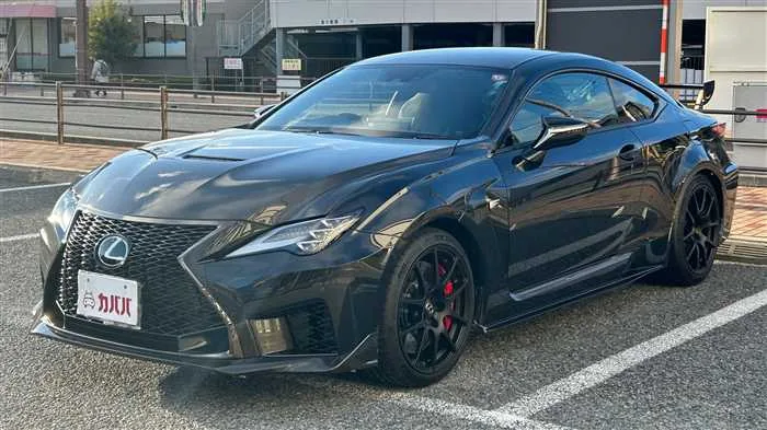 Lexus RC F 2023 — фото 1, купить с доставкой в Москву