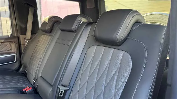 Mercedes-Benz G-Class G450d 2025 — миниатюра 3