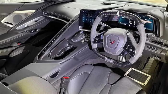 Chevrolet Corvette Z06 2024 — миниатюра 5