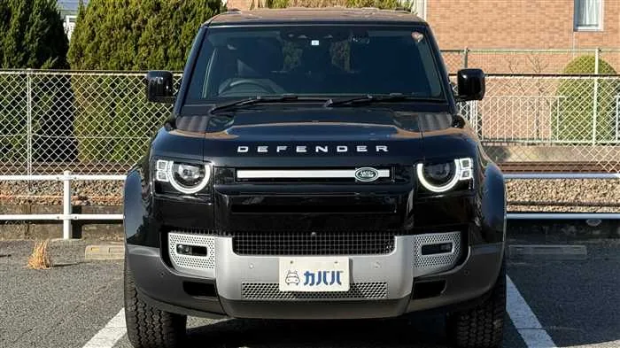 Land Rover Defender 90 P300 2023 — миниатюра 2