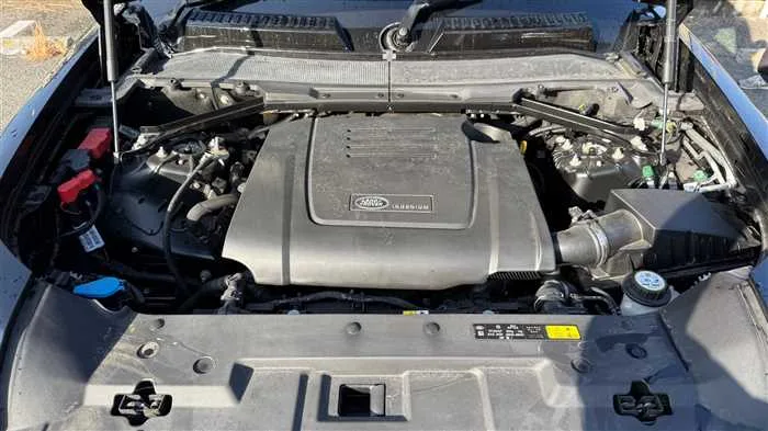 Land Rover Defender 90 P300 2023 — миниатюра 4