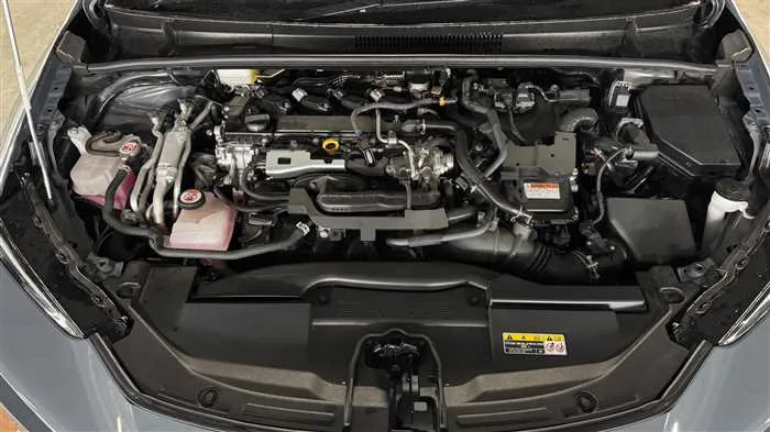Toyota Prius Z PHEV 2023 — миниатюра 4