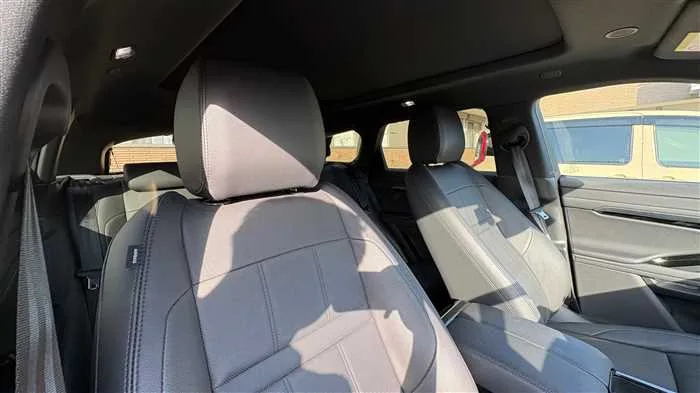 Land Rover Range Rover Evoque S D200 2023 — миниатюра 3