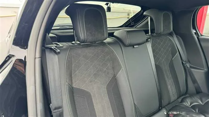 Peugeot 208 GT 2022 — миниатюра 3
