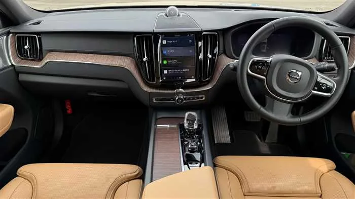 Volvo XC60 B5 AWD 2023 — миниатюра 5