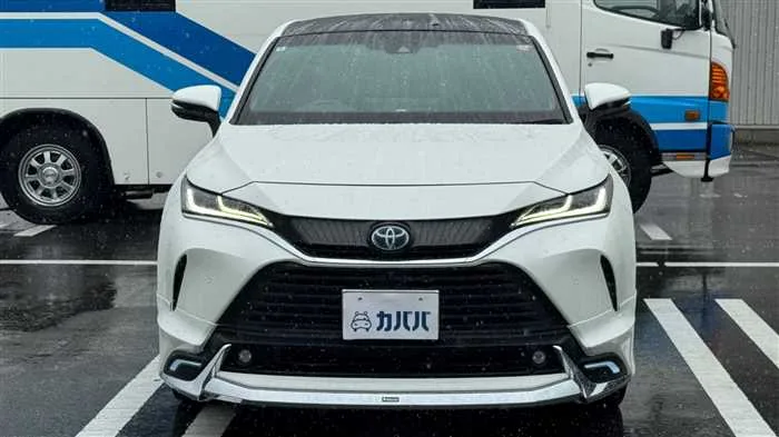 Toyota Harrier Hybrid E-Four Z 2022 — миниатюра 2