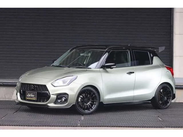 Suzuki Swift 2023 — фото 1, купить с доставкой в Москву