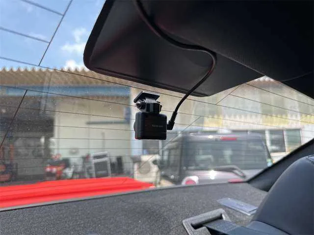 Chrysler Chrysler Others 2022 — миниатюра 3