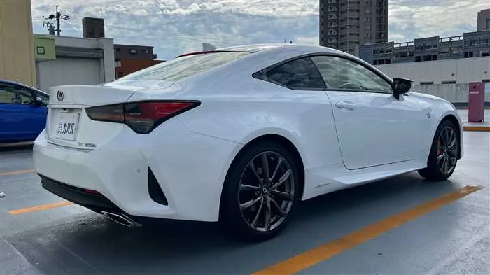 Lexus RC 300h F 2022 — миниатюра 5