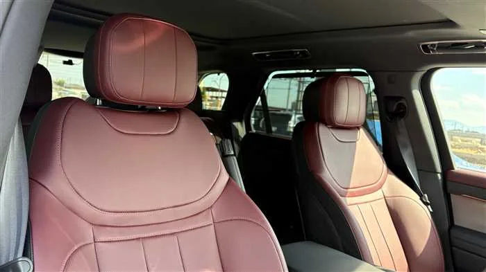 Land Rover Range Rover Sport SE D300 2025 — миниатюра 3