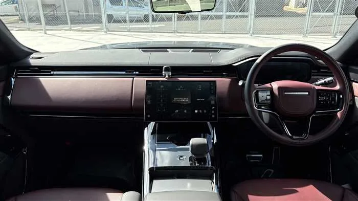 Land Rover Range Rover Sport SE D300 2025 — миниатюра 5