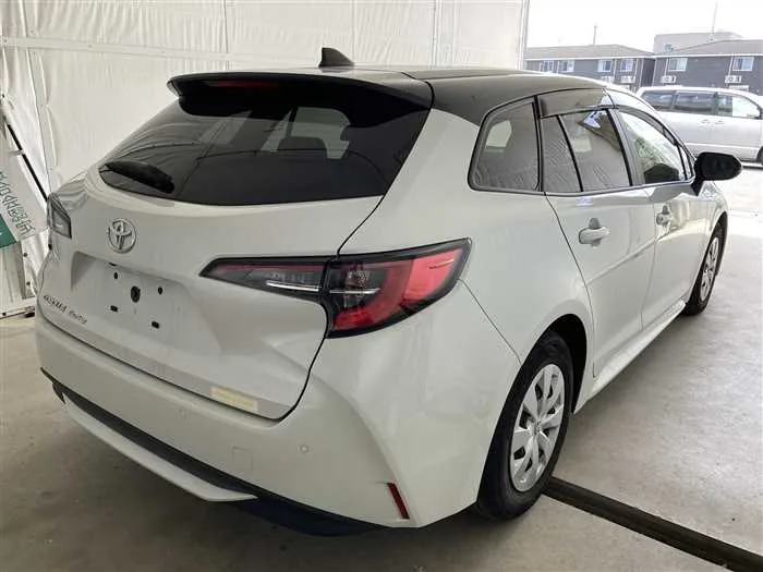 Toyota Corolla Touring Wagon G 2023 — миниатюра 2