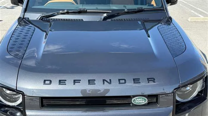 Land Rover Defender 110 X HSE D300 2024 — миниатюра 4