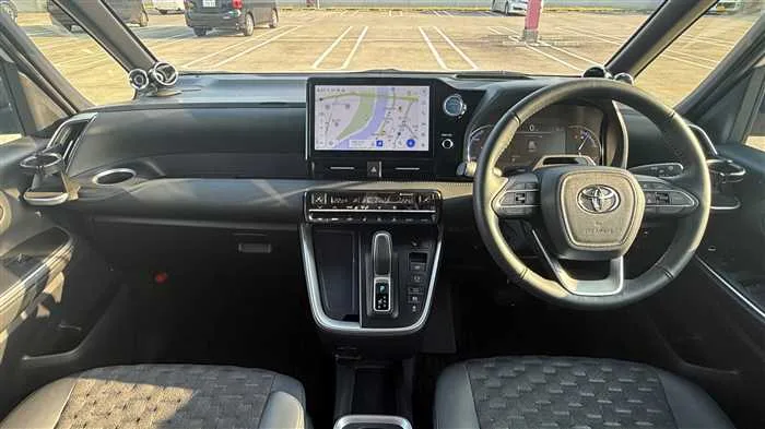 Toyota Voxy S-Z 4WD 2022 — миниатюра 4