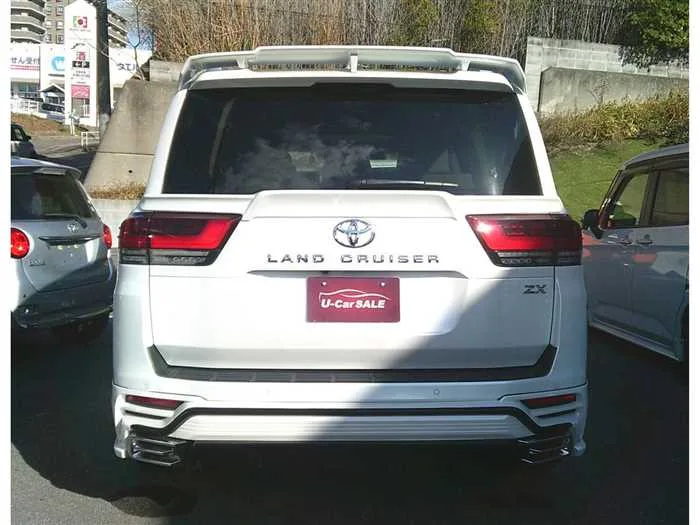 Toyota Land Cruiser ZX 2023 — миниатюра 3