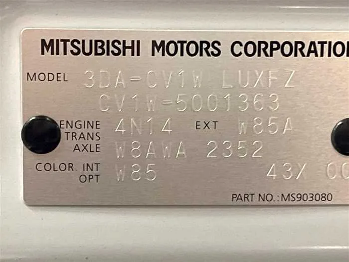 Mitsubishi Delica D5 2023 — миниатюра 2