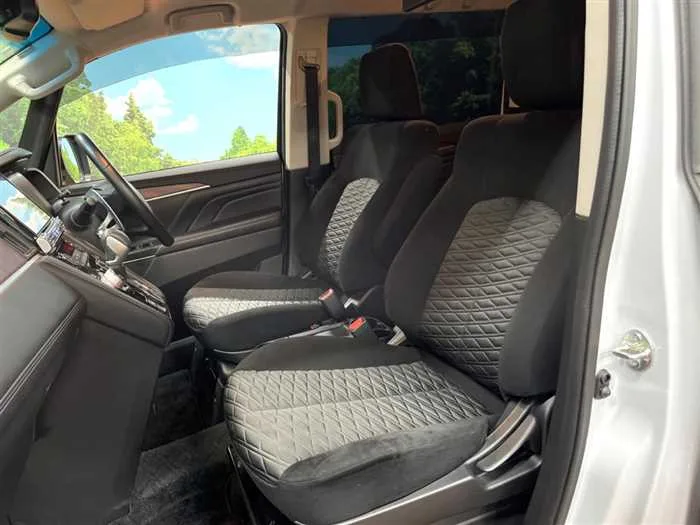 Mitsubishi Delica D5 2023 — миниатюра 5