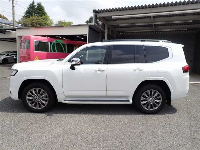 Toyota Land Cruiser ZX diesel turbo 2024 — миниатюра 2