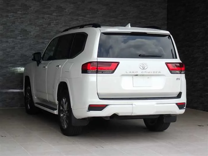 Toyota Land Cruiser ZX diesel turbo 2024 — миниатюра 5