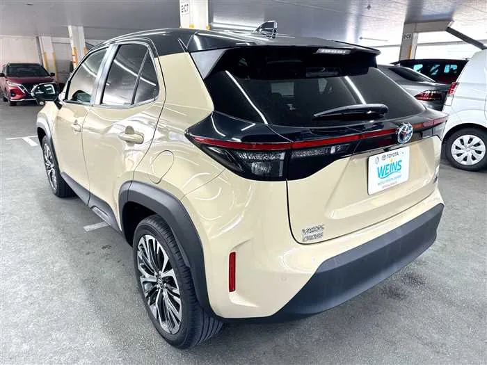 Toyota Yaris Cross HV ZCruise controlBluetoothRear camera 2023 — миниатюра 2