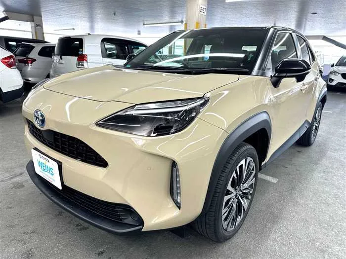 Toyota Yaris Cross HV ZCruise controlBluetoothRear camera 2023 — фото 1, купить с доставкой в Москву
