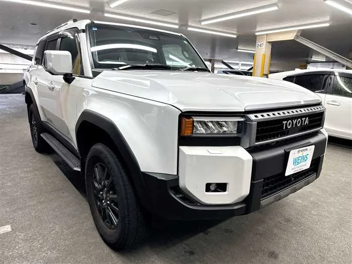 Toyota Land Cruiser 250 VXSun roofPanoramic view monitor 2024 — миниатюра 5