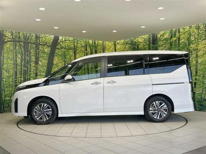 Nissan Serena 2023 — миниатюра 4