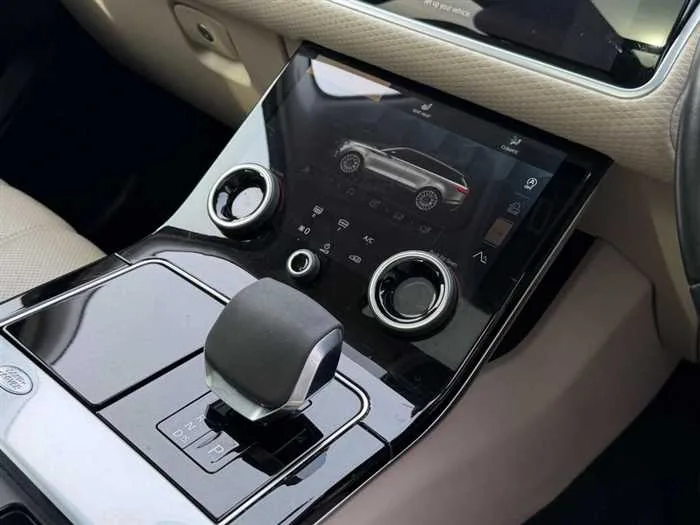 Land Rover Range Rover Velar AUTOMATIC DIESEL 2022 — миниатюра 3
