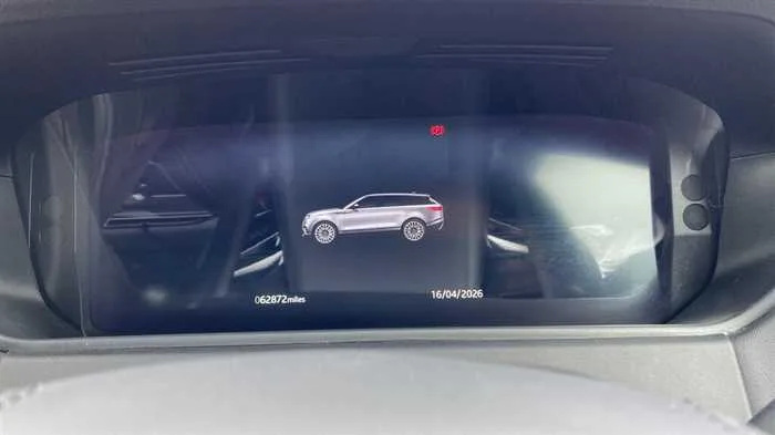 Land Rover Range Rover Velar AUTOMATIC DIESEL 2022 — миниатюра 3