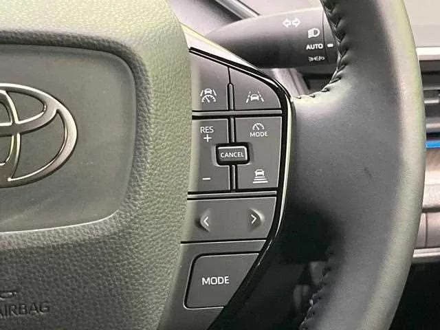 Toyota Prius 2023 — миниатюра 3