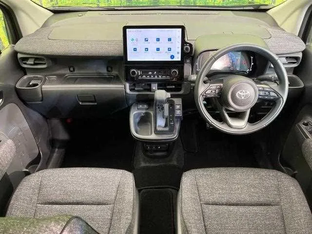 Toyota Sienta 2024 — миниатюра 2