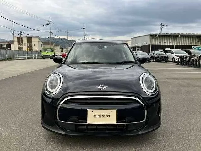 BMW MINI 2023 — миниатюра 2