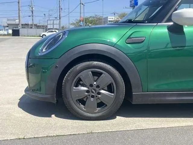 BMW MINI 2023 — миниатюра 3