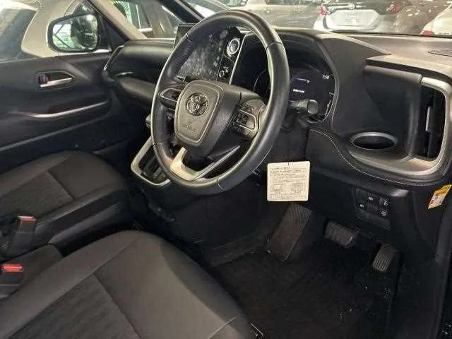 Toyota Noah 2022 — миниатюра 3