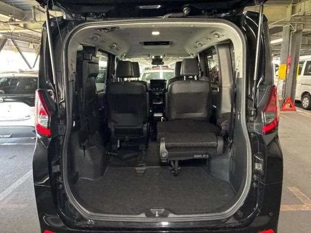 Toyota Noah 2022 — миниатюра 5