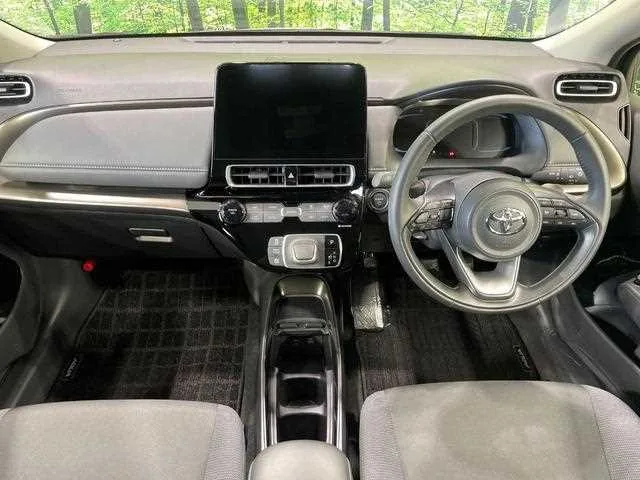 Toyota AQUA 2025 — миниатюра 2