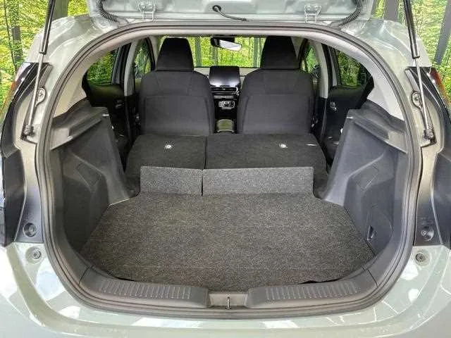 Toyota AQUA 2025 — миниатюра 4